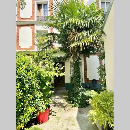 Magnifique Appartement A Montmartre